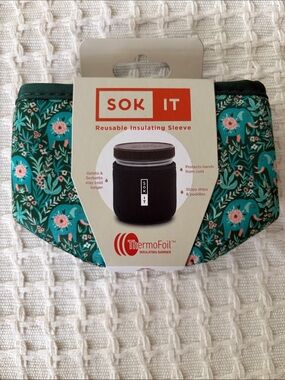Sok It Ice Cream Pint Insulated Neoprene Cover in Baby Elephant Walk Print